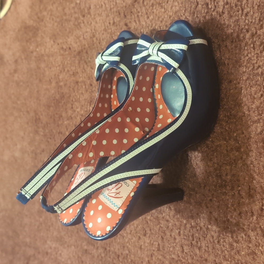 Pinup Couture Blue and White Bow Heels - Picture 2 of 6